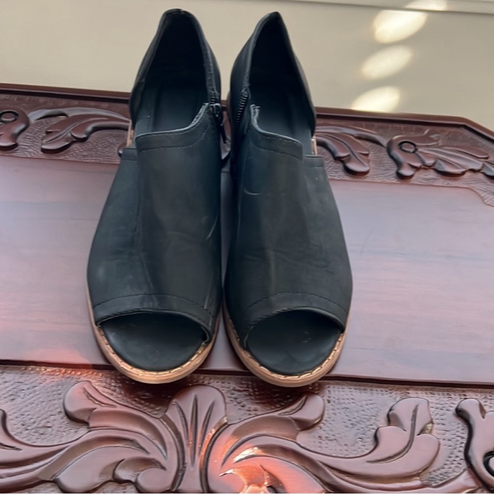 No Brand Name Shoes